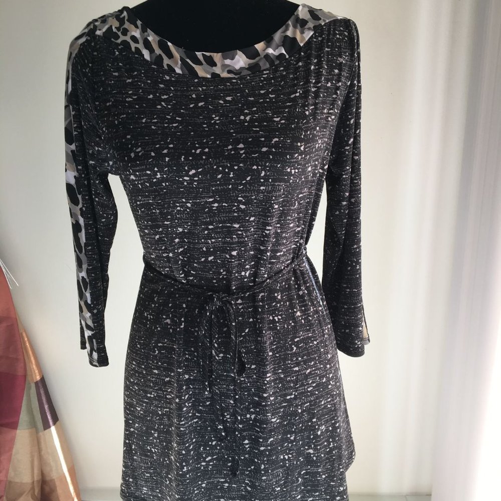 Liz Lange Maternity Leopard Print Belted Tunic Med